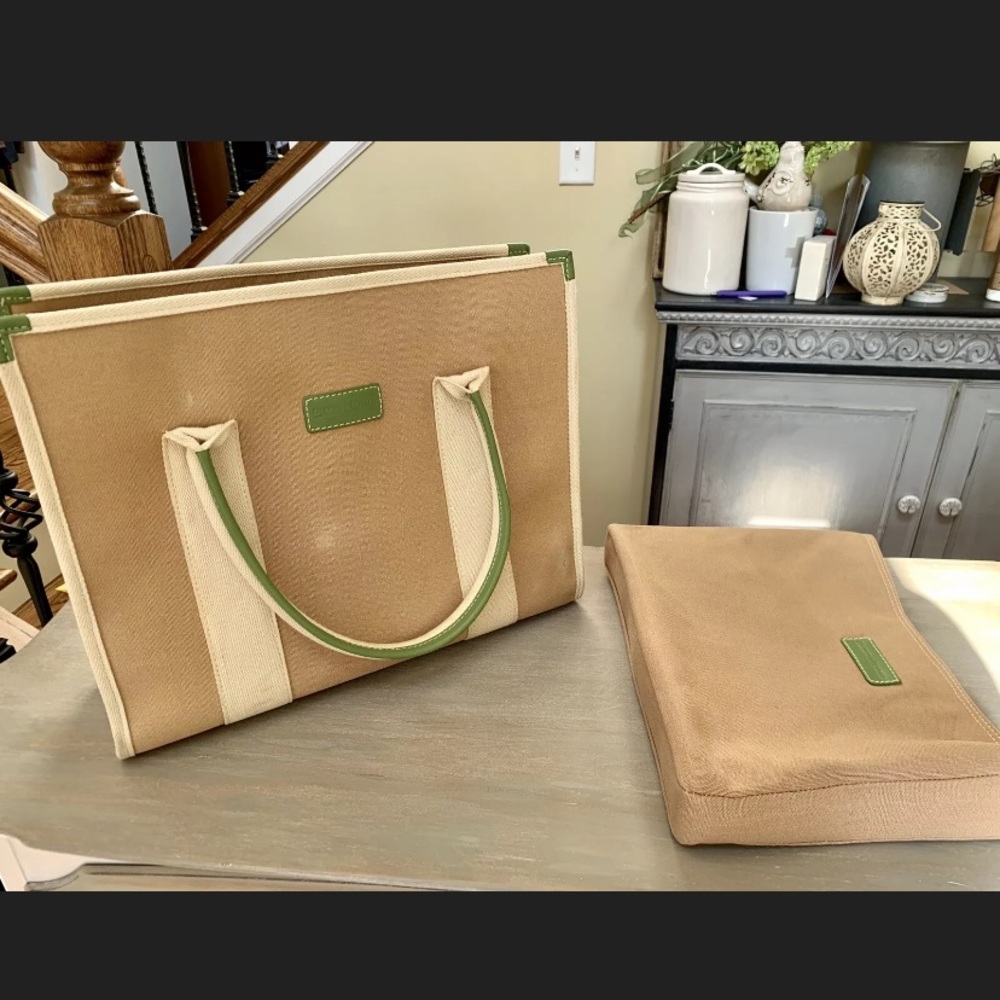 Dooney & Bourke laptop sleeve